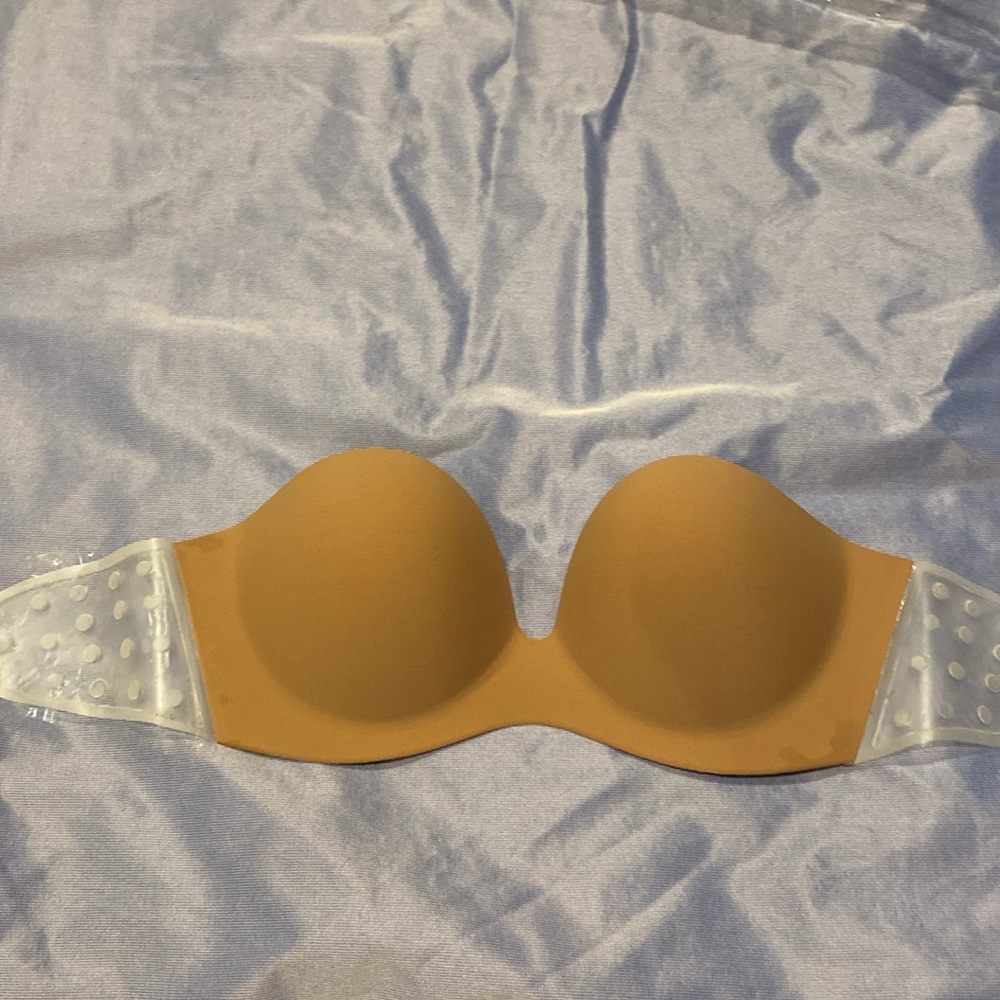 Adhesive Backless Underwire Push-Up Bra